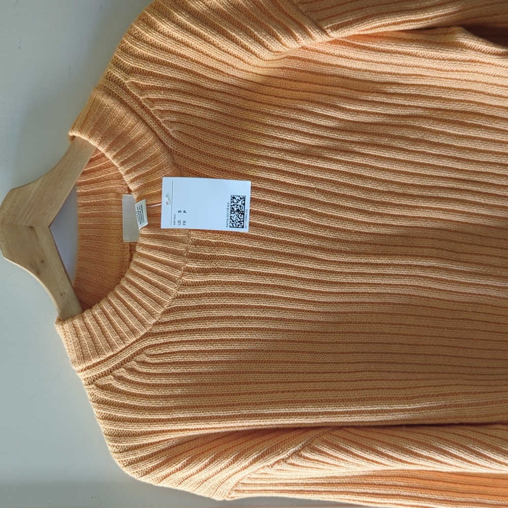 H&M Orange Ribbed Sweater - Picture 2 of 3